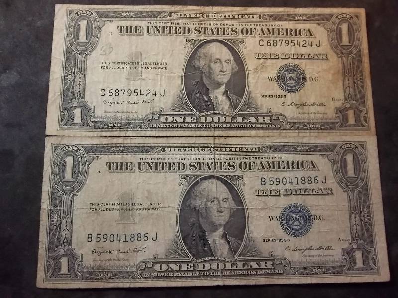 2 US One Dollar Silver Certificates 1935 G  Series