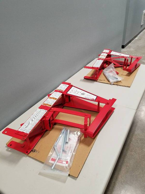lot 18 image: Qualcraft Pump Jacks