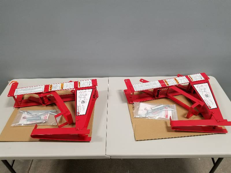 lot 19 image: Qualcraft Pump Jacks