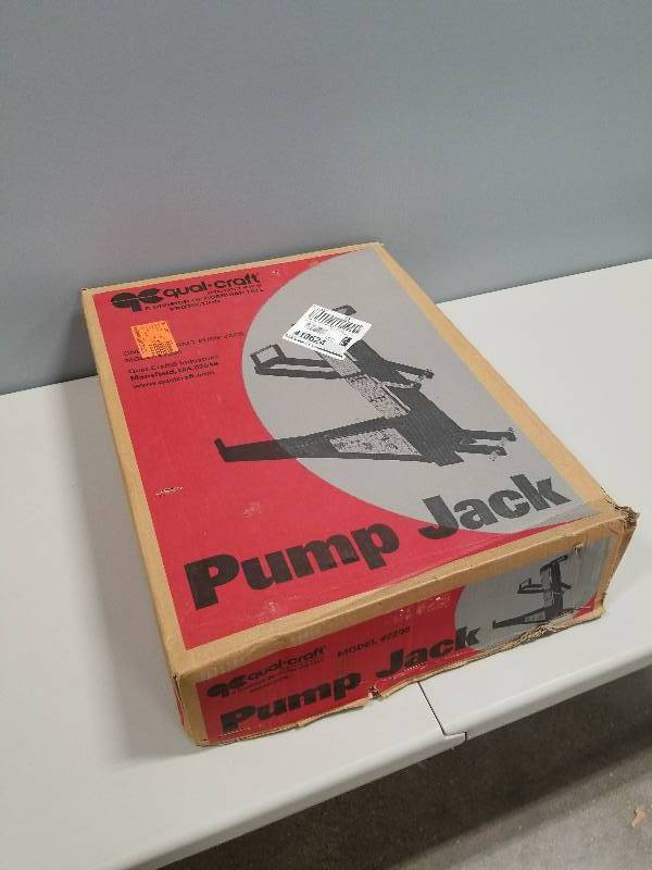 lot 20 image: Qualcraft Pump Jack