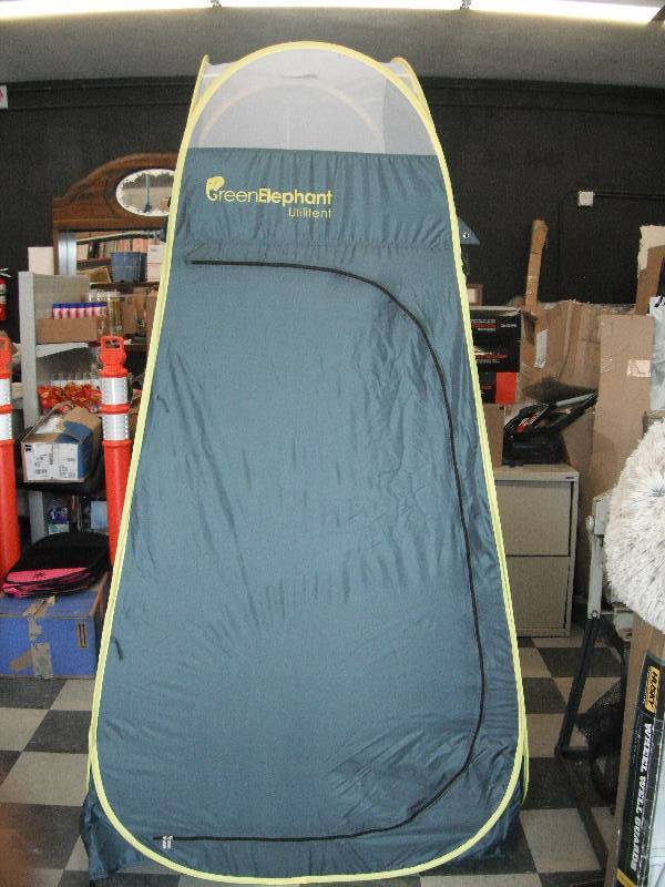 lot 15 image: Pop Up Utilitent