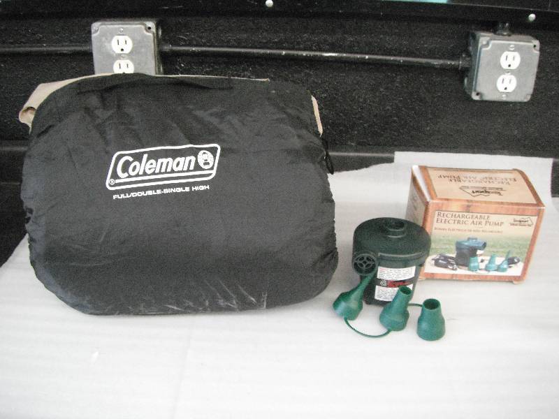 lot 44 image: FullDouble Air Mattress & Air Pump
