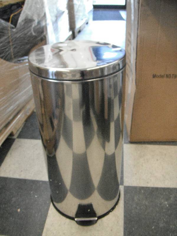 lot 59 image: Chrome Step Garbage Can