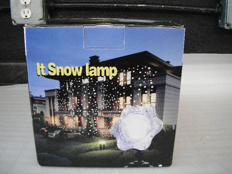 lot 62 image: It Snow Lamp