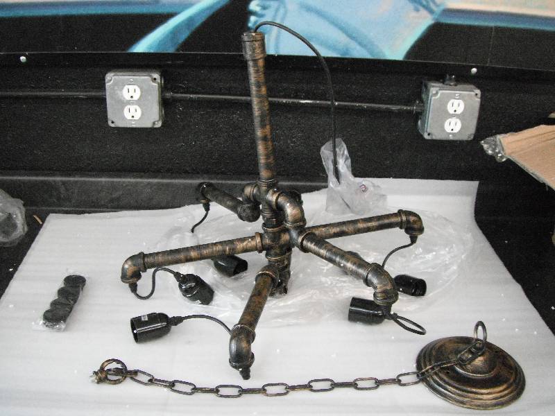 lot 69 image: Chandelier