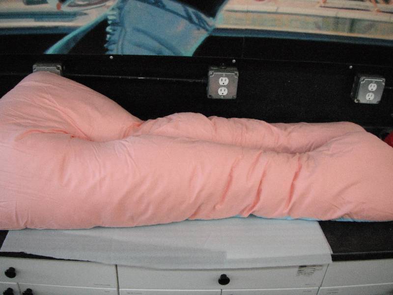 lot 78 image: Maternity Pillow