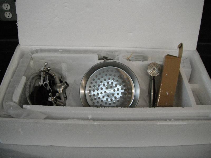 lot 88 image: Shower Set
