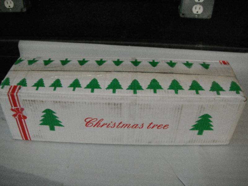 lot 92 image: Christmas Tree