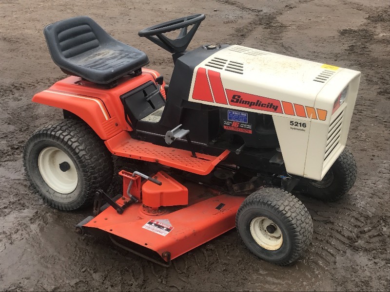 Simplicity 5216 Lawn Tractor | April Lawn Equipment | K-BID