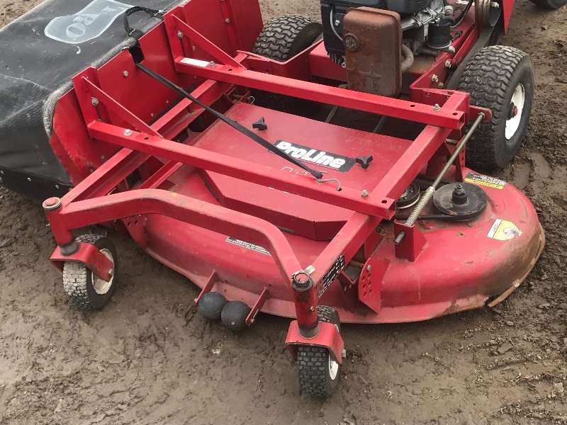 lot 8 image: Toro ProLine Lawn Mower