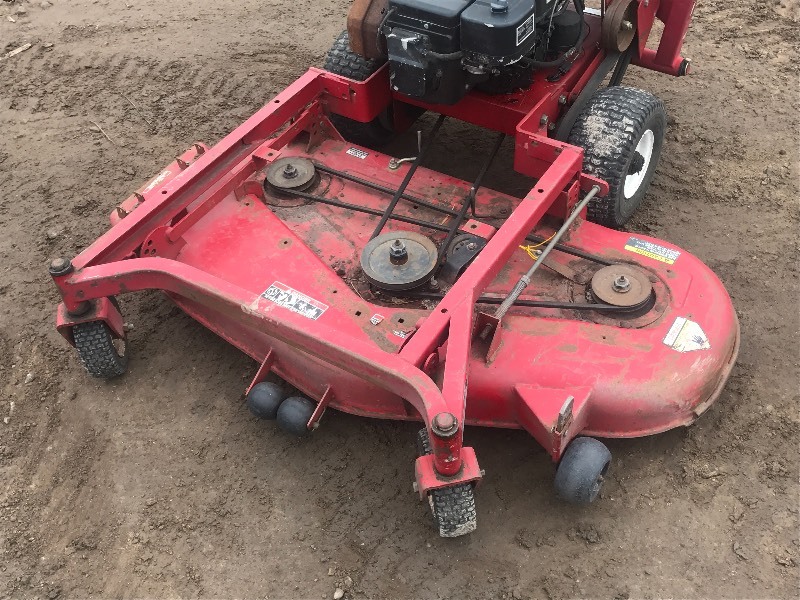 lot 9 image: Toro ProLine Lawn Mower