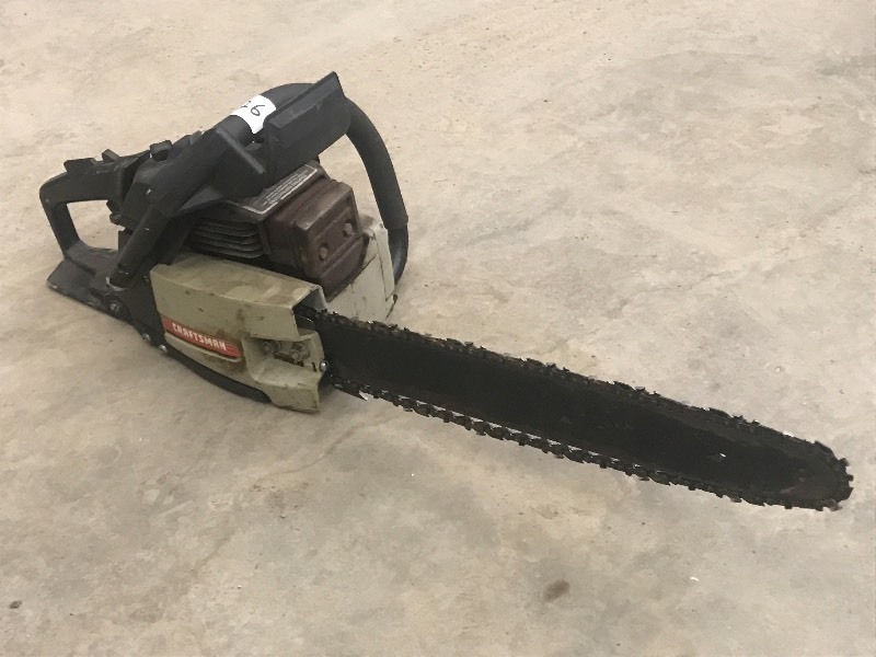 lot 26 image: Craftsman Chainsaw