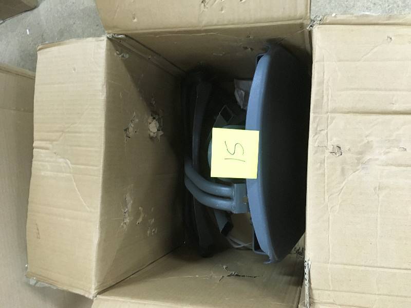Guide Gear 360 Degree Swivel Blind Hunting Chair, 300 lb. Capacity open Box looks in new condition