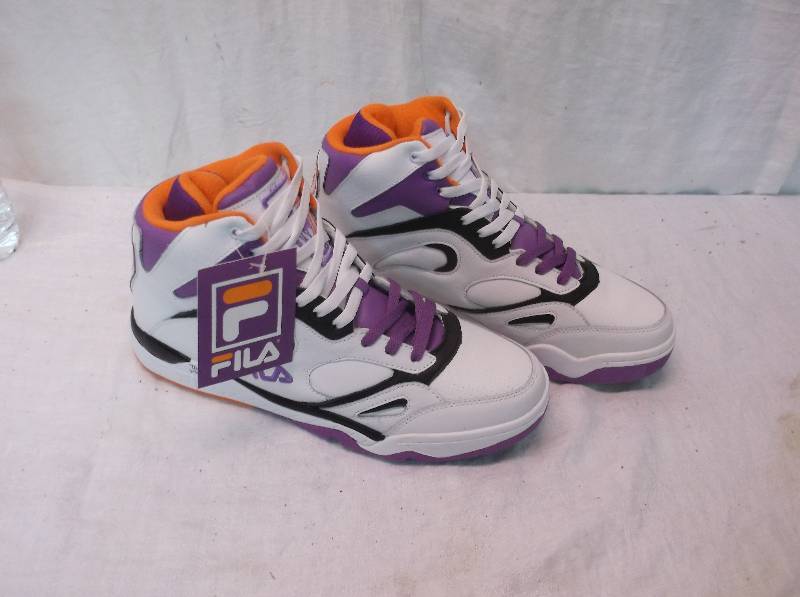 Tennis Shoe