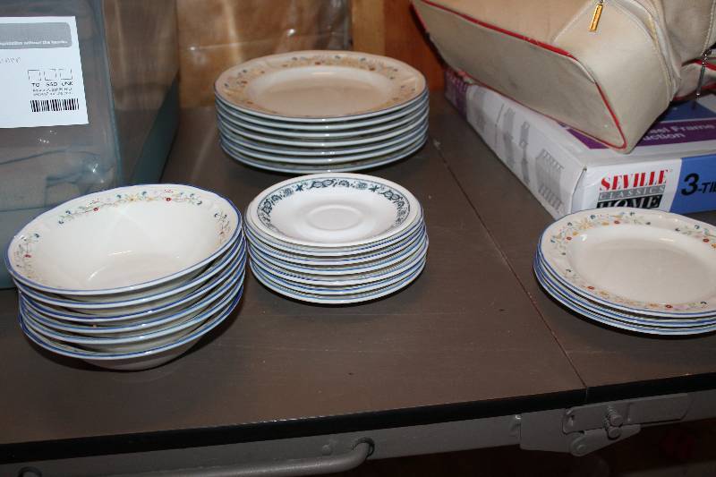 lot 15 image: Brickoven Stoneware China w Plastic Storage Tote Bin