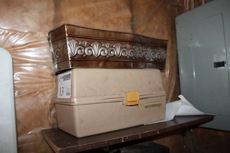 lot 13 image: Hardware, Home Dcor