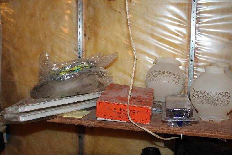 lot 19 image: Glass Lamp Shades, Golf Balls, Shoe Bag, Misc Hardware