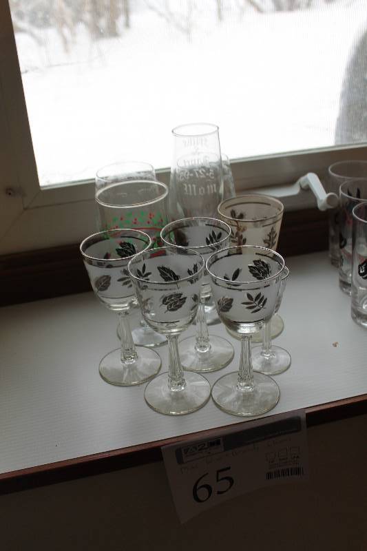 lot 65 image: Wine & Brandy Glasses w Etching