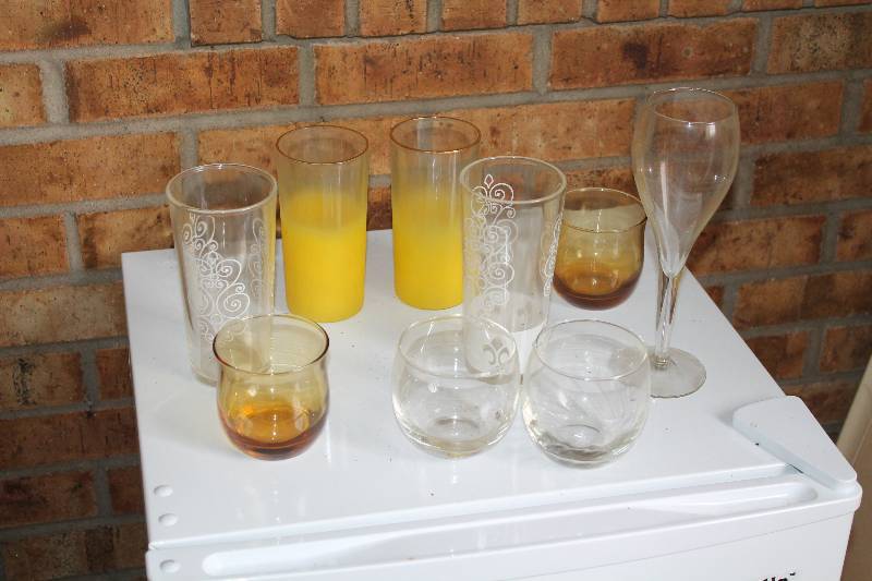 lot 103 image: Glassware