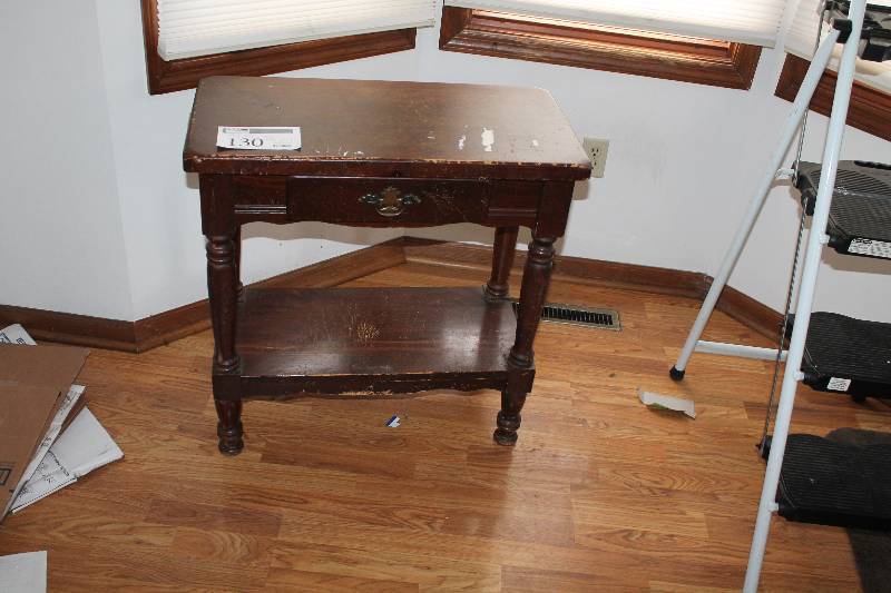 lot 130 image: Wood Table