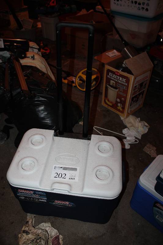 lot 202 image: Coleman Wheeled Extreme 50 qt. Cooler