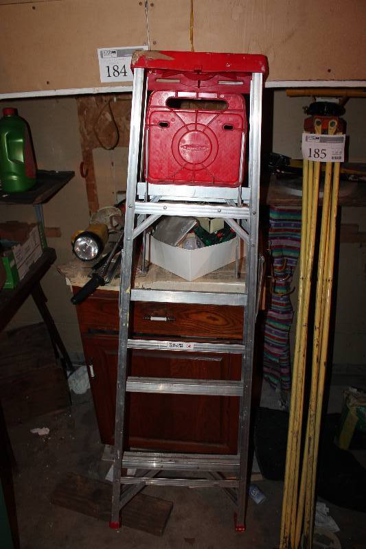 lot 213 image: Werner Saf-t-master 5ft. Ladder