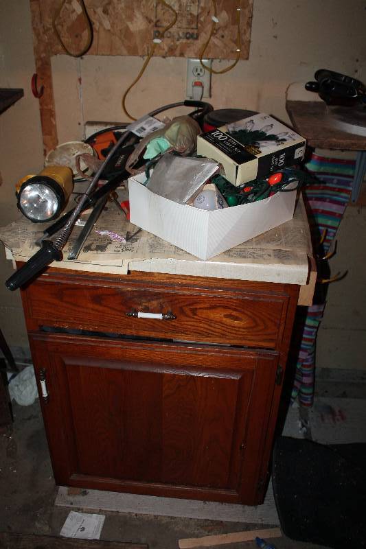 lot 184 image: Cabinet w Contents