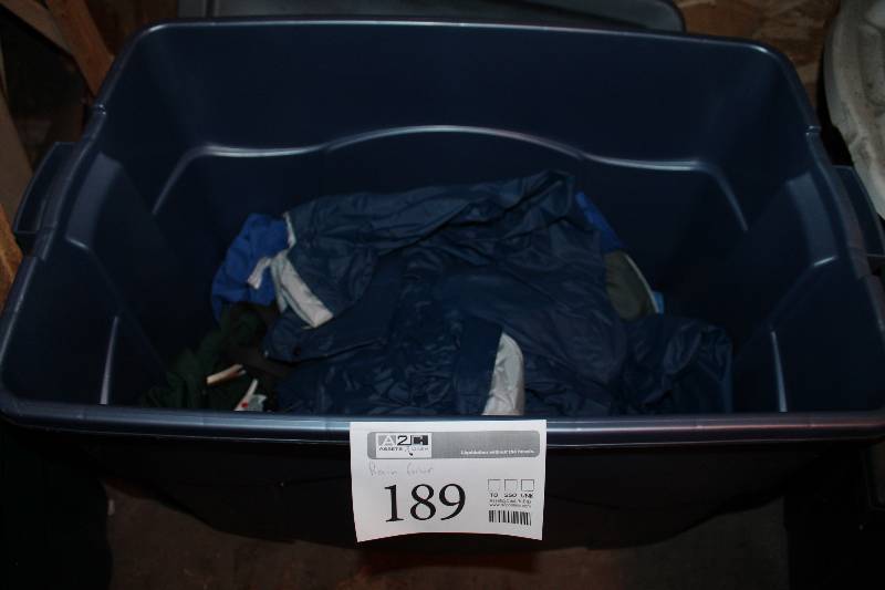 lot 189 image: Stearns Rainsuit, Rain Gear