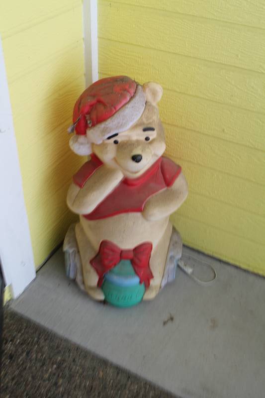 lot 217 image: Pooh Bear Lighted Lawn Ornament