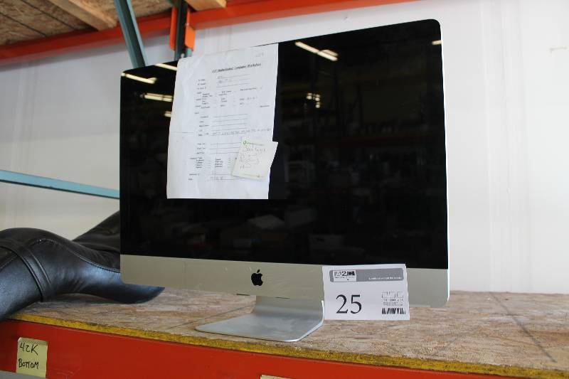 lot 25 image: Apple iMac 27.5in. Computer - Refurbished