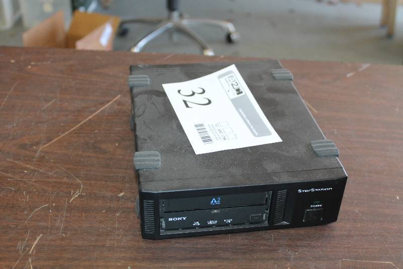 lot 32 image: Sony StorStation Tape Deck
