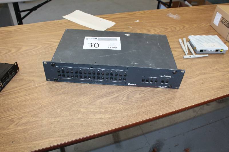 lot 30 image: Extron MAV Series 8-Switch Rack-Mount Switcher Composite Video