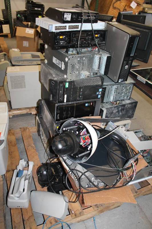lot 103 image: Pallet Lot of Towers, Surveillance Cameras