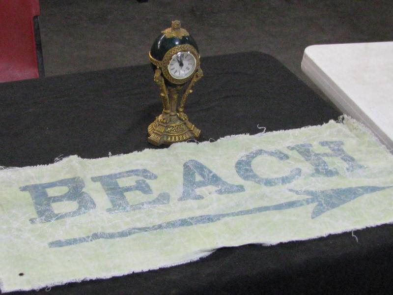 Clock & Cloth Sign
