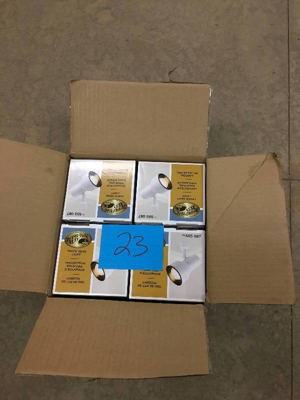 Hampton Bay Track Light Head- White- Lot of 4 not used