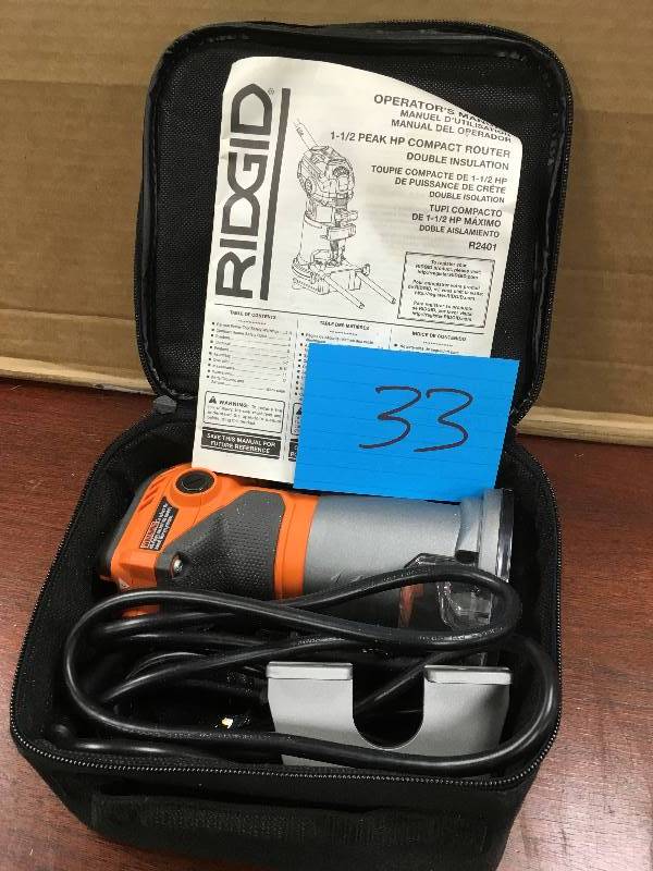 Ridgid 5.5 amp Corded Compact Router in like new condition