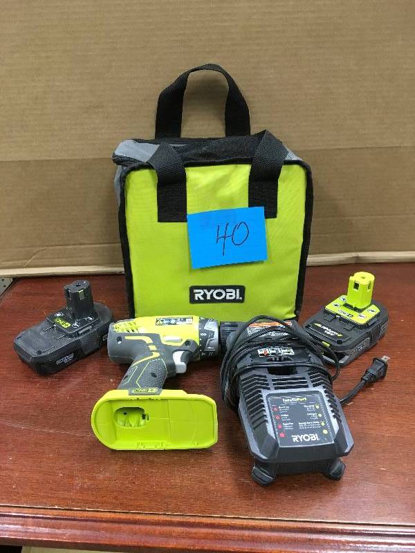Ryobi 18Volt One 12 in Cordless Compact DrillDriver Kit in good workking condition