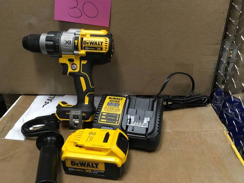 lot 30 image: DeWalt 20 Volt XR 12 Hammer Drill