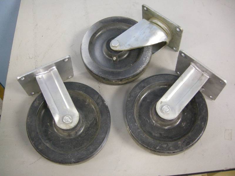 lot 246 image: 3 Large Payson Castor Wheels
