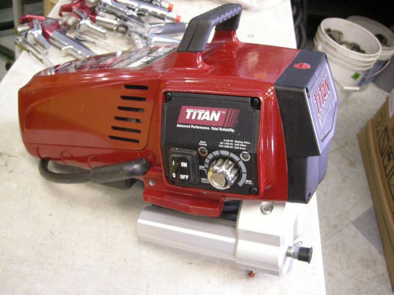 lot 51 image: Titan Impact 440 Paint Sprayer Powerhead