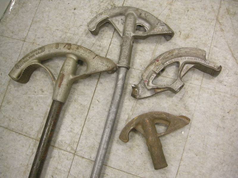 lot 133 image: Ridgid and Other Pipe Benders