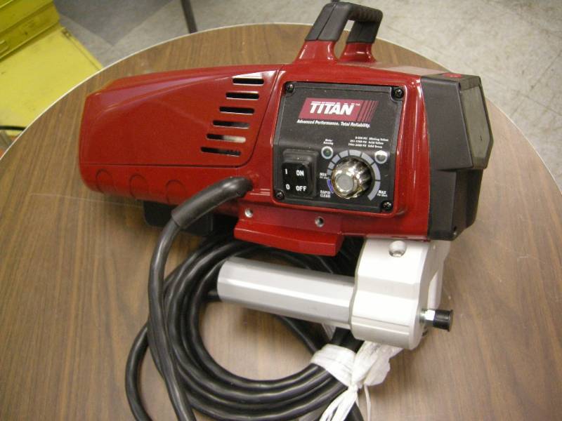 lot 151 image: Titan Impact 440 Paint Sprayer Power Head