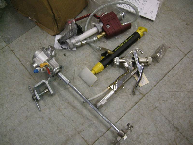 lot 224 image: Paint Mixer - Titan Powrplast