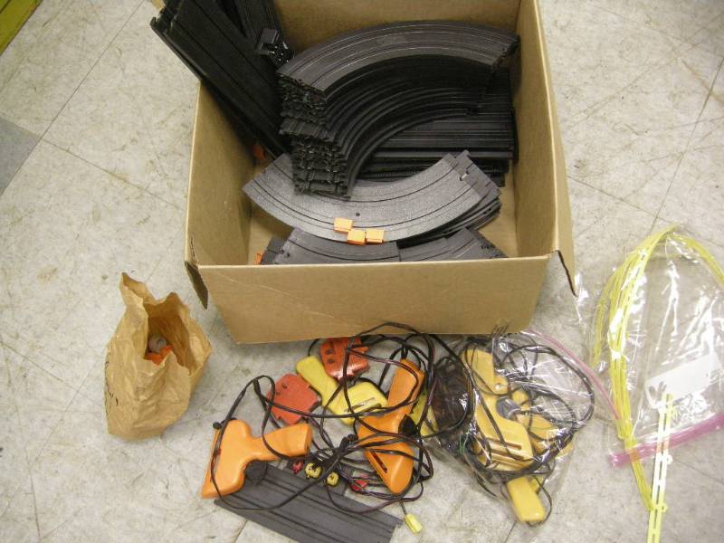 lot 234 image: Vintage AuroraAFX Slot Car Track Set