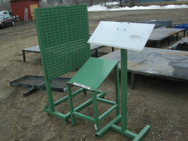 lot 256 image: Metal Shop Stands