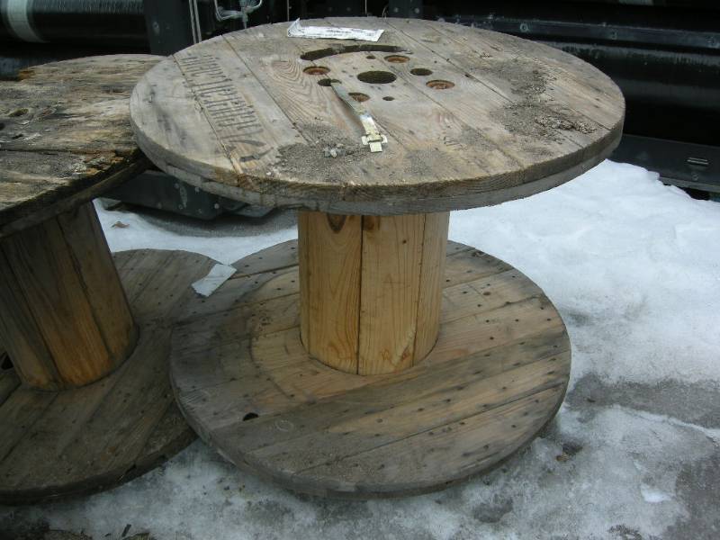 lot 268 image: Large Wooden Spool