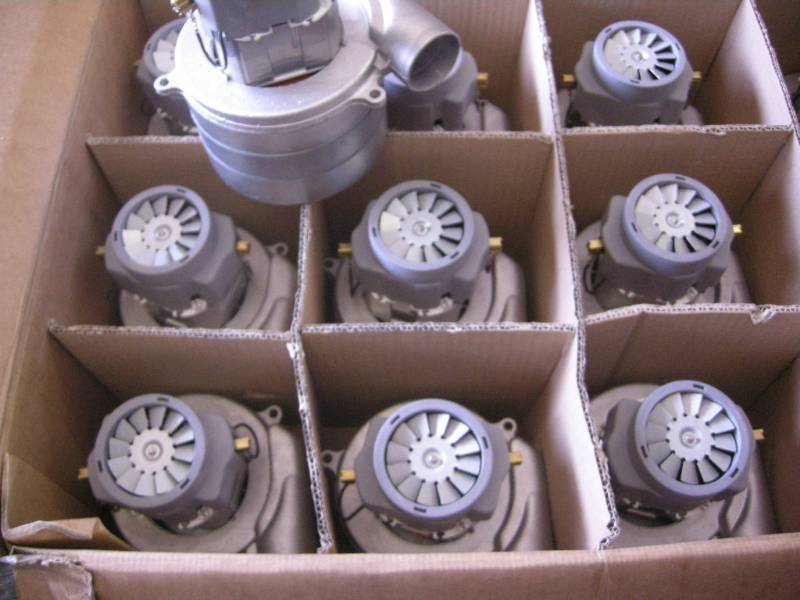 lot 98 image: 10 AMETEK Lamb Vacuum Motors