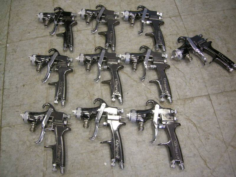 lot 119 image: 10 Capspray 3100C Paint Spray Guns