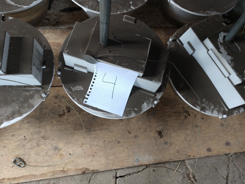 lot 4 image: Cooper Lighting MHBE 5A 250H-MT Low Bay Lamp 250W Lighting (6)