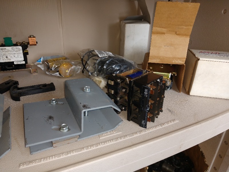 lot 29 image: Elevator Parts